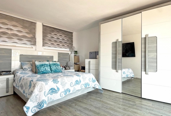 Resale - Villa - Orihuela Costa - Villamartín