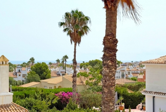 Resale - Villa - Orihuela Costa - Villamartín