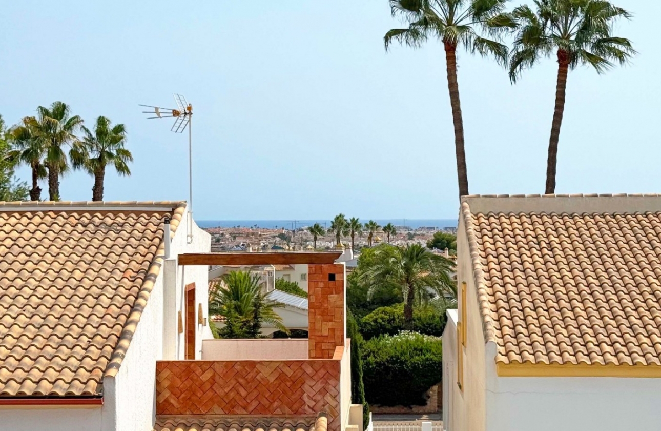 Resale - Villa - Orihuela Costa - Villamartín