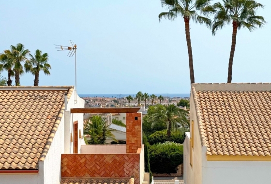 Resale - Villa - Orihuela Costa - Villamartín