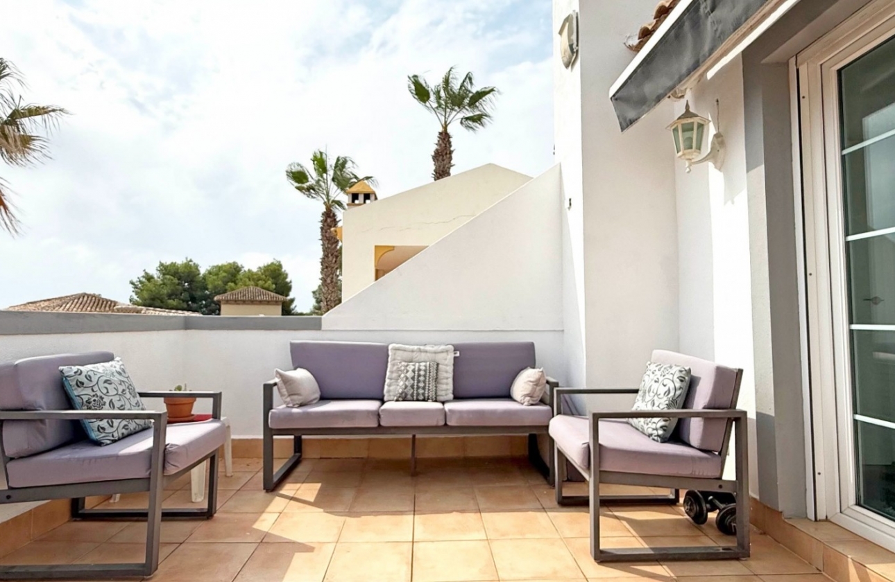 Resale - Villa - Orihuela Costa - Villamartín