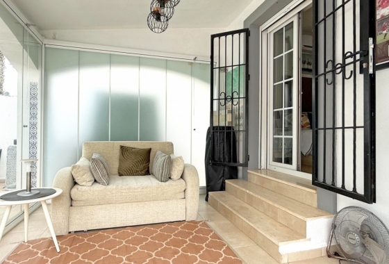 Resale - Villa - Orihuela Costa - Villamartín