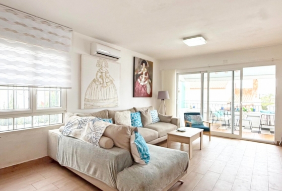 Resale - Villa - Orihuela Costa - Villamartín