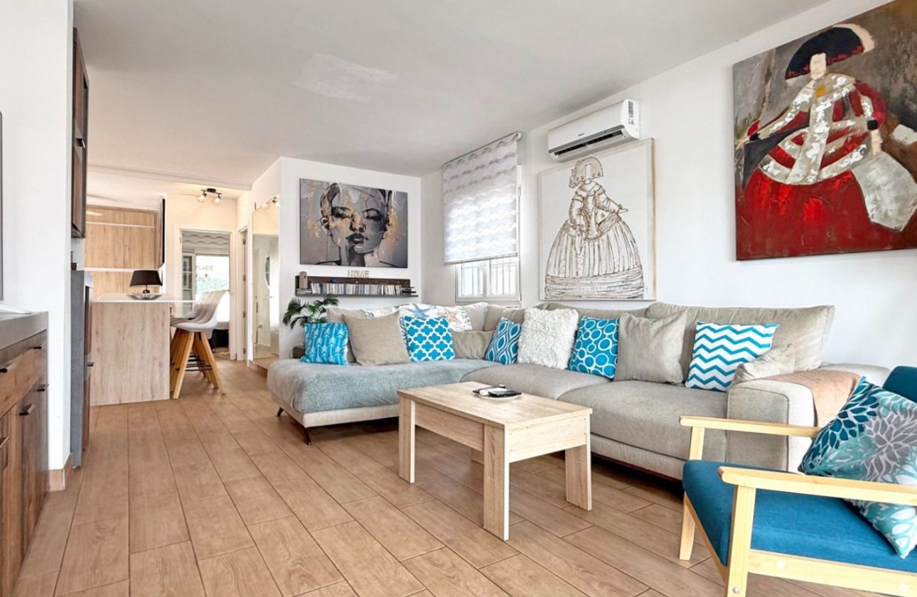 Resale - Villa - Orihuela Costa - Villamartín