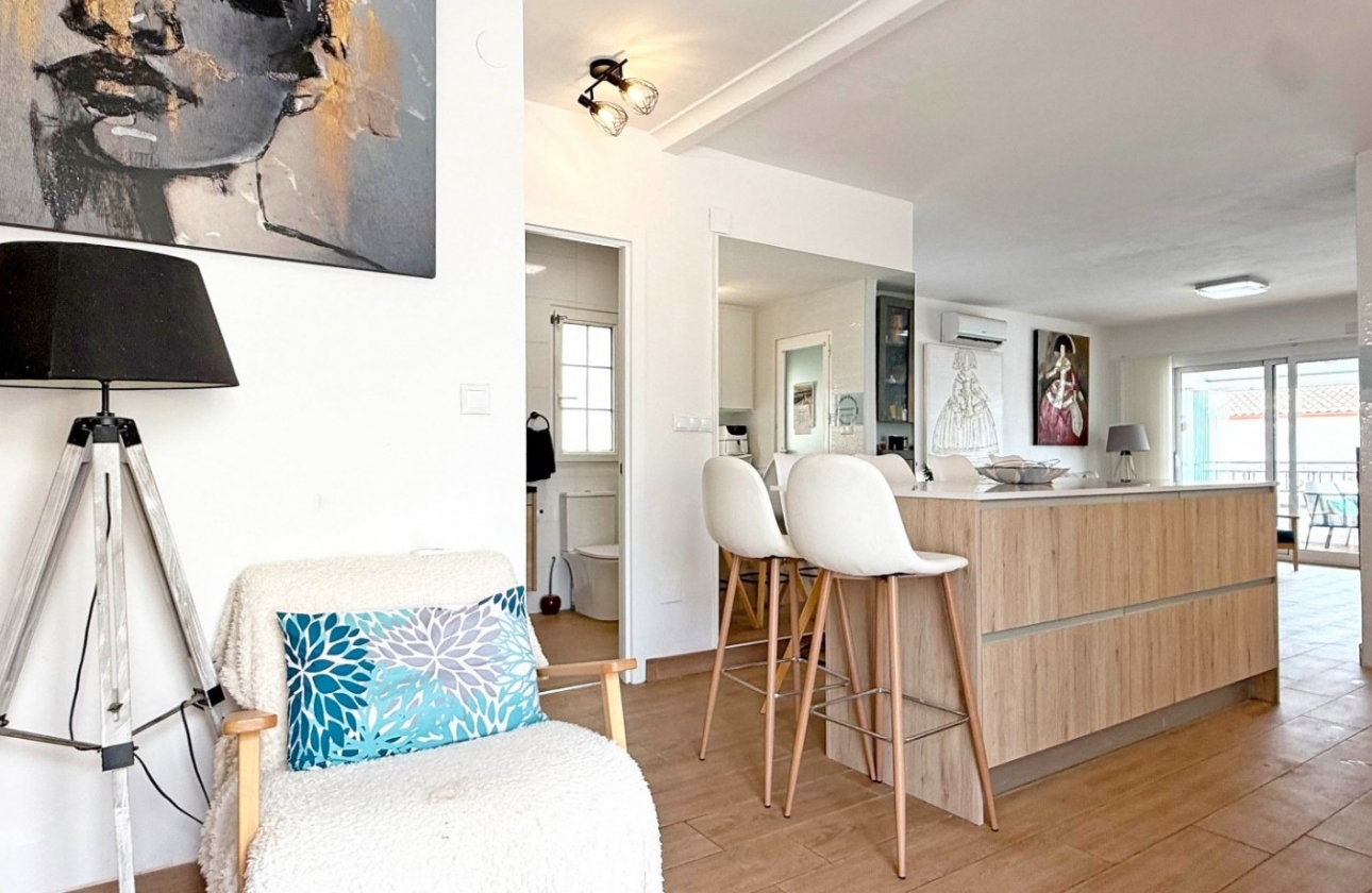 Resale - Villa - Orihuela Costa - Villamartín