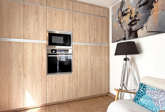 Resale - Villa - Orihuela Costa - Villamartín