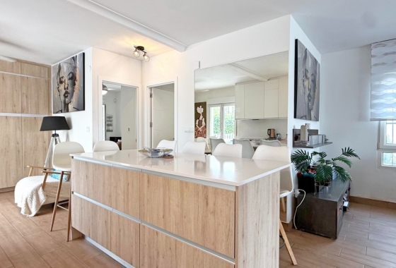 Resale - Villa - Orihuela Costa - Villamartín