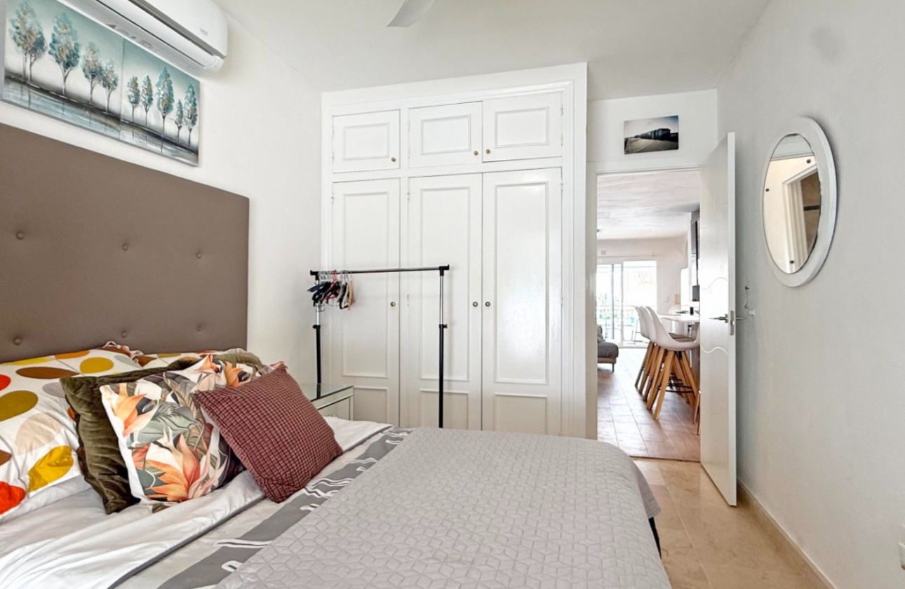 Resale - Villa - Orihuela Costa - Villamartín