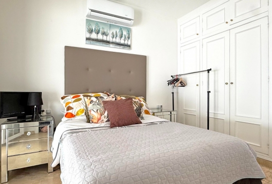 Resale - Villa - Orihuela Costa - Villamartín