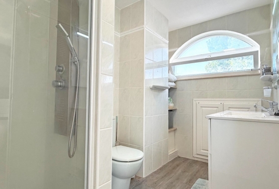 Resale - Villa - Orihuela Costa - Villamartín