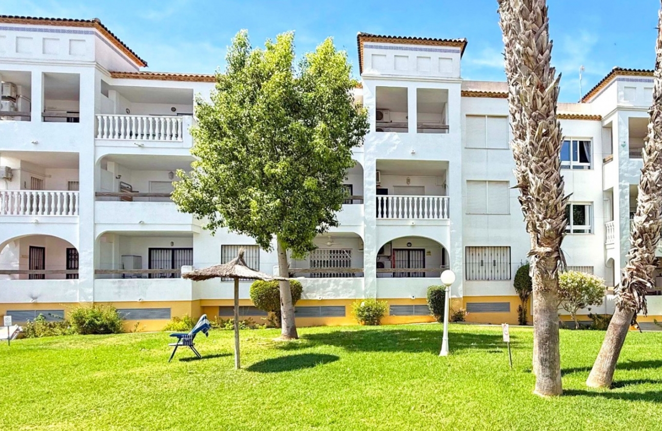 Resale - Apartment / flat - Orihuela Costa - Villamartín