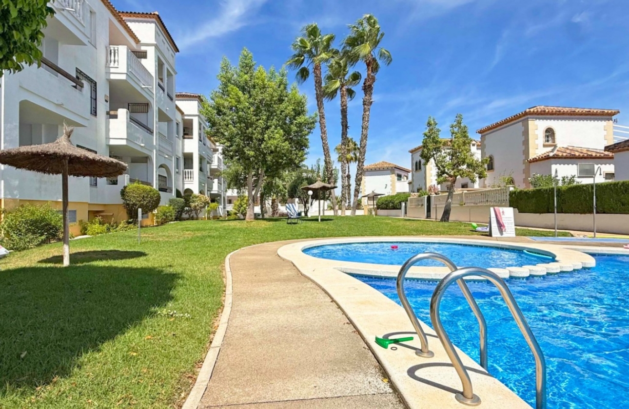 Resale - Apartment / flat - Orihuela Costa - Villamartín