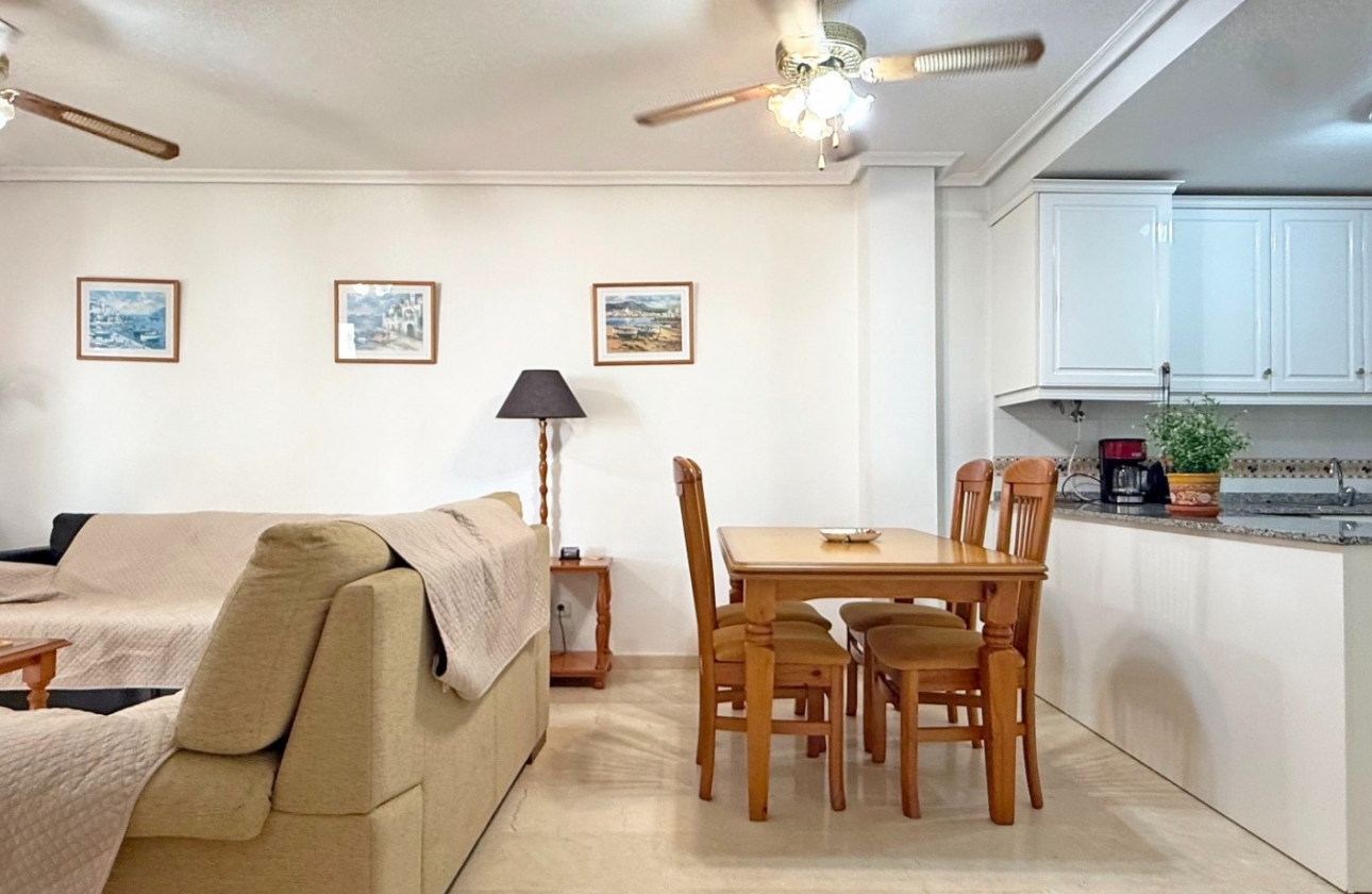 Resale - Apartment / flat - Orihuela Costa - Villamartín