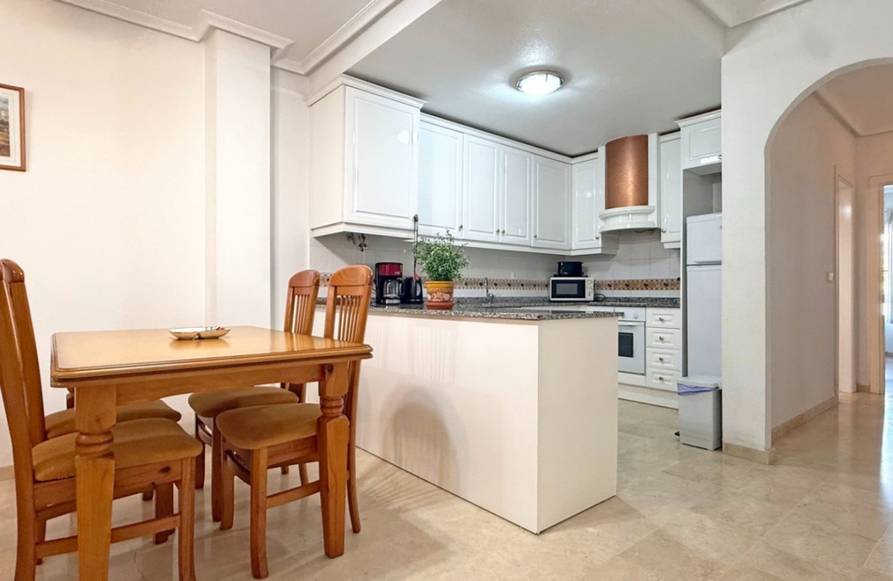 Resale - Apartment / flat - Orihuela Costa - Villamartín