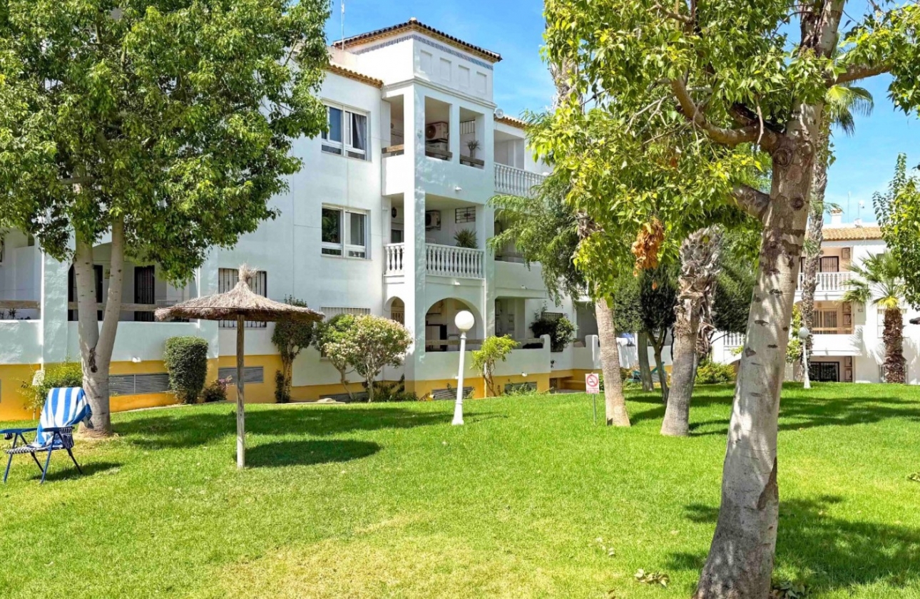 Resale - Apartment / flat - Orihuela Costa - Villamartín