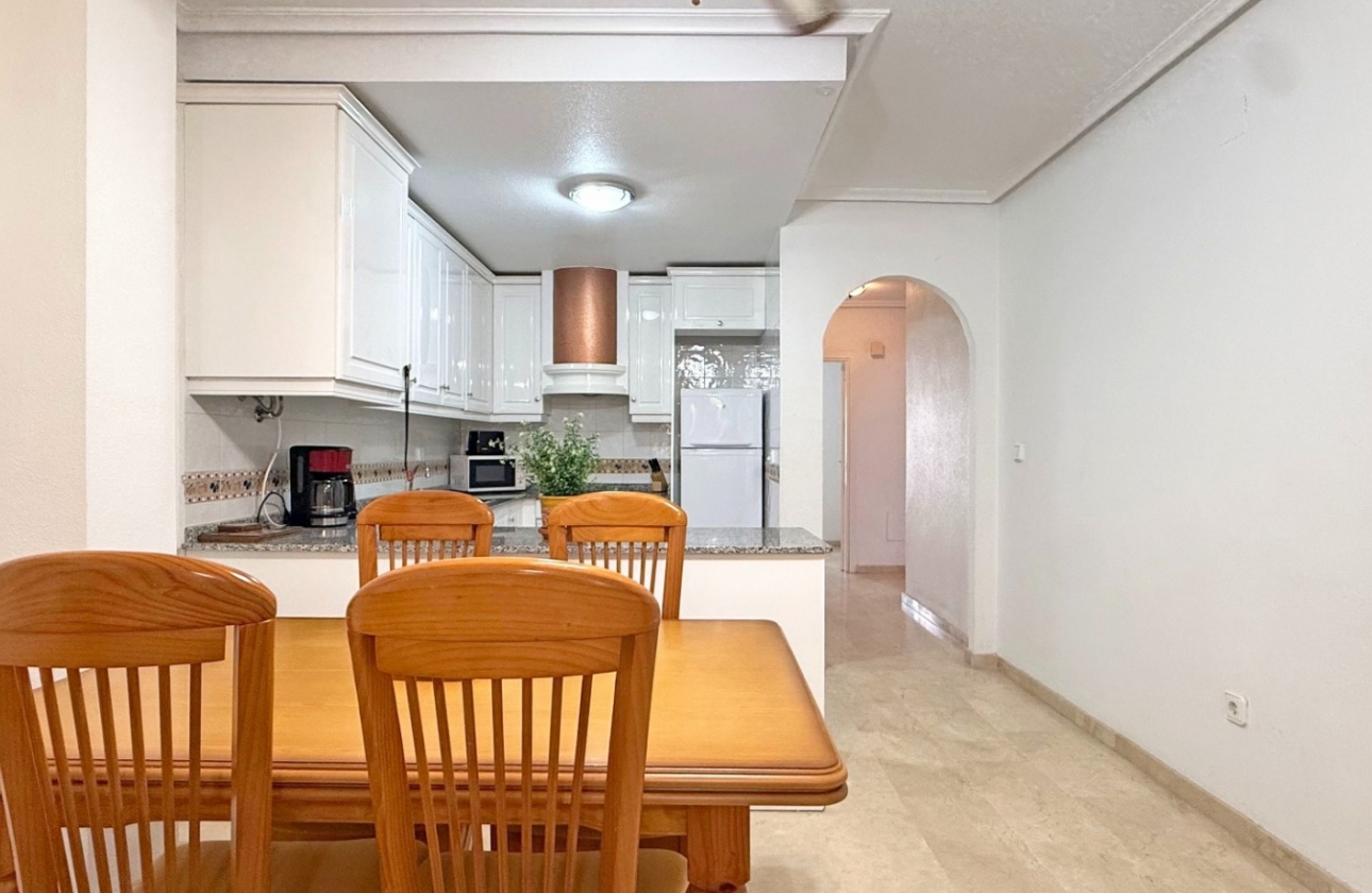 Resale - Apartment / flat - Orihuela Costa - Villamartín