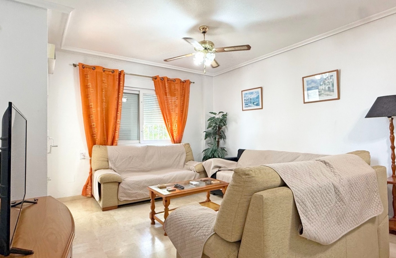 Resale - Apartment / flat - Orihuela Costa - Villamartín