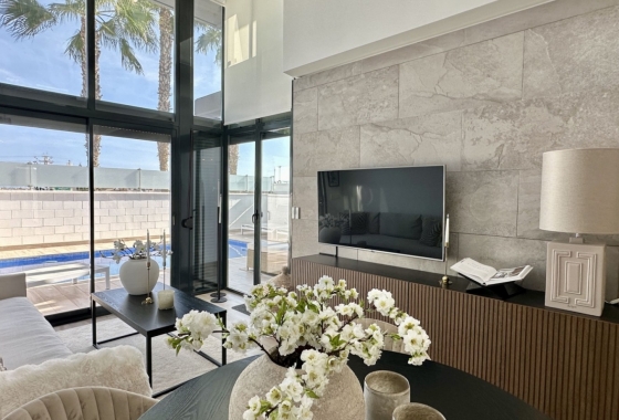 Resale - Villa - Orihuela Costa - Lomas de Cabo Roig