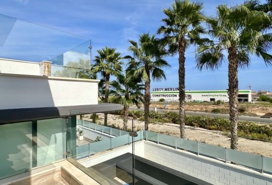Resale - Villa - Orihuela Costa - Lomas de Cabo Roig