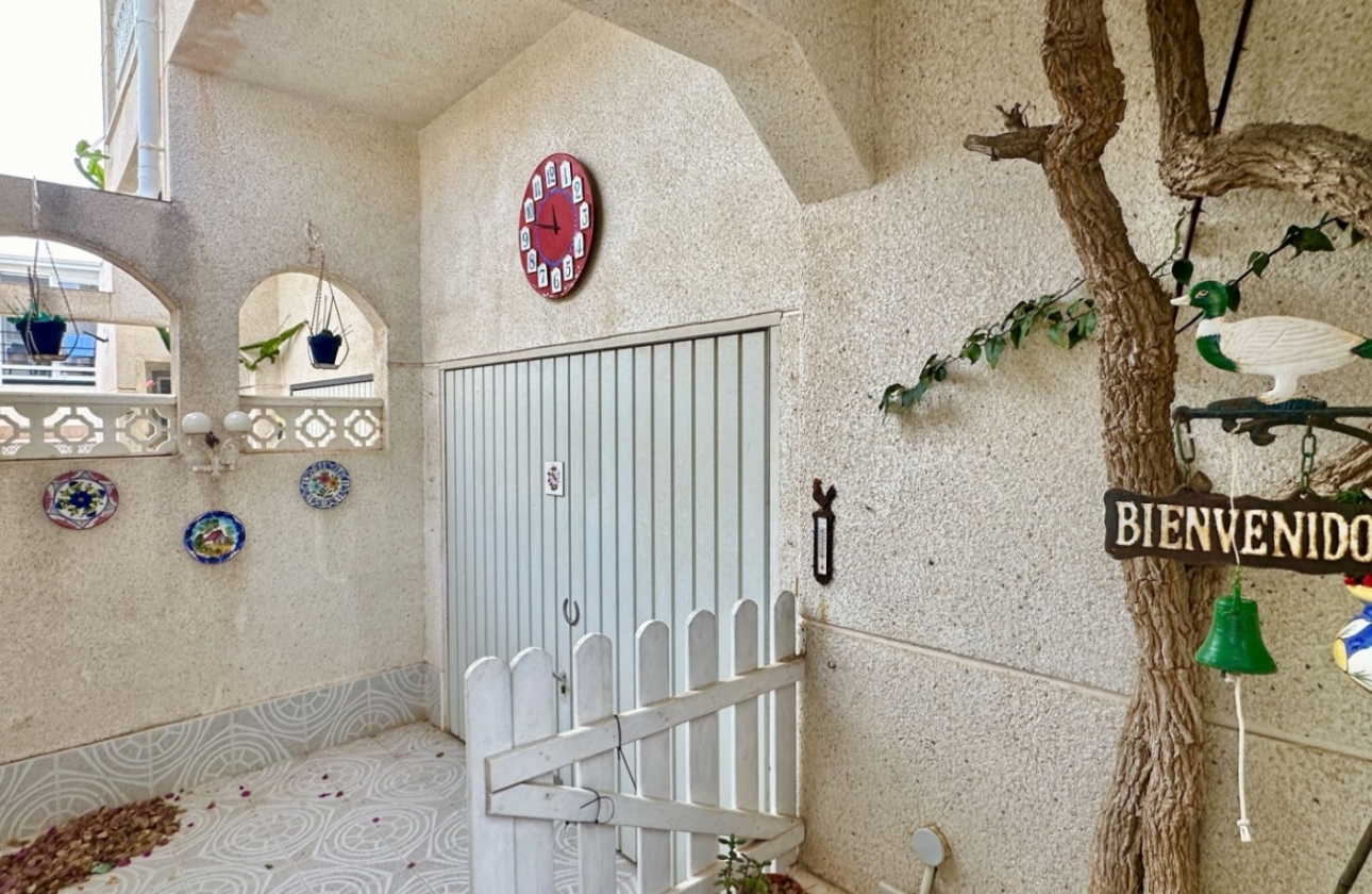 Resale - House - Orihuela Costa - Los Altos