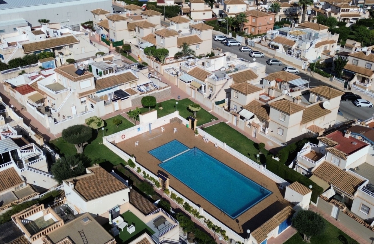 Resale - House - Orihuela Costa - Los Altos