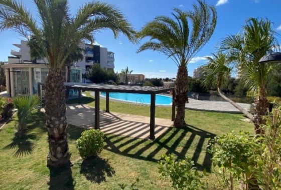 Resale - Apartment / flat - Orihuela Costa - Villamartín
