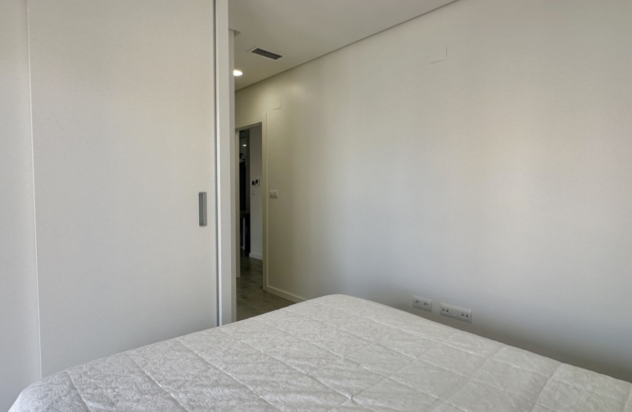 Resale - Apartment / flat - Orihuela Costa - Villamartín