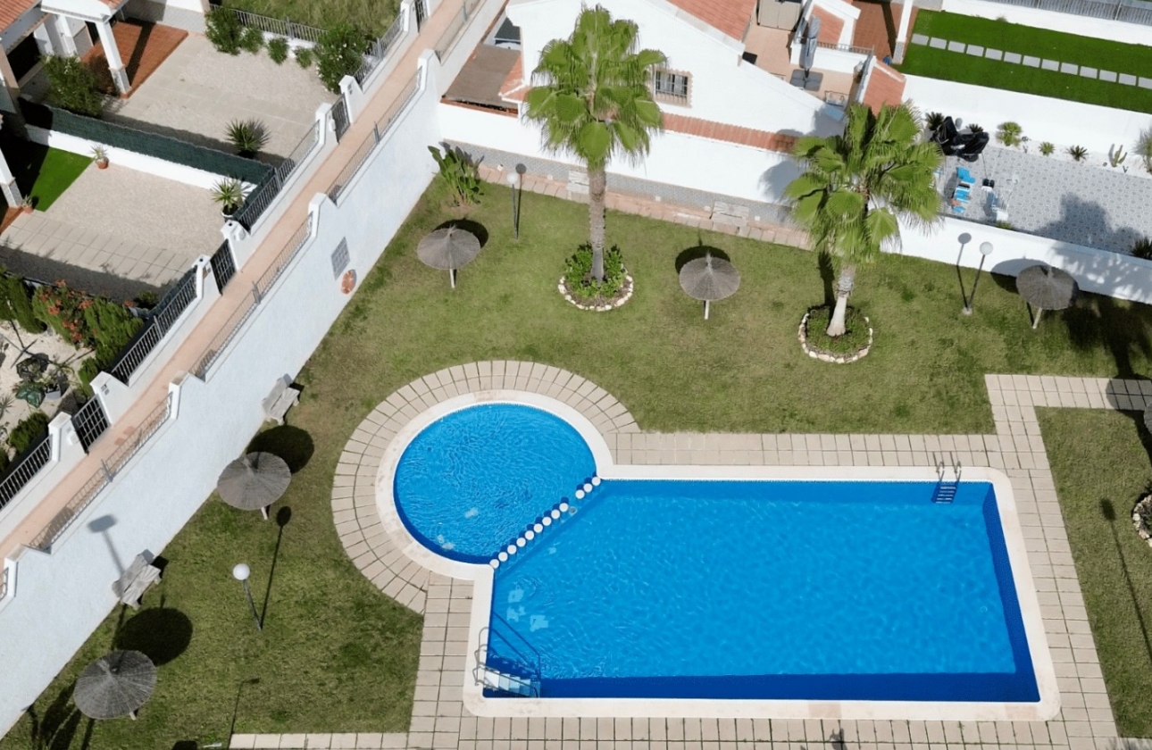 Resale - House - San Miguel de Salinas