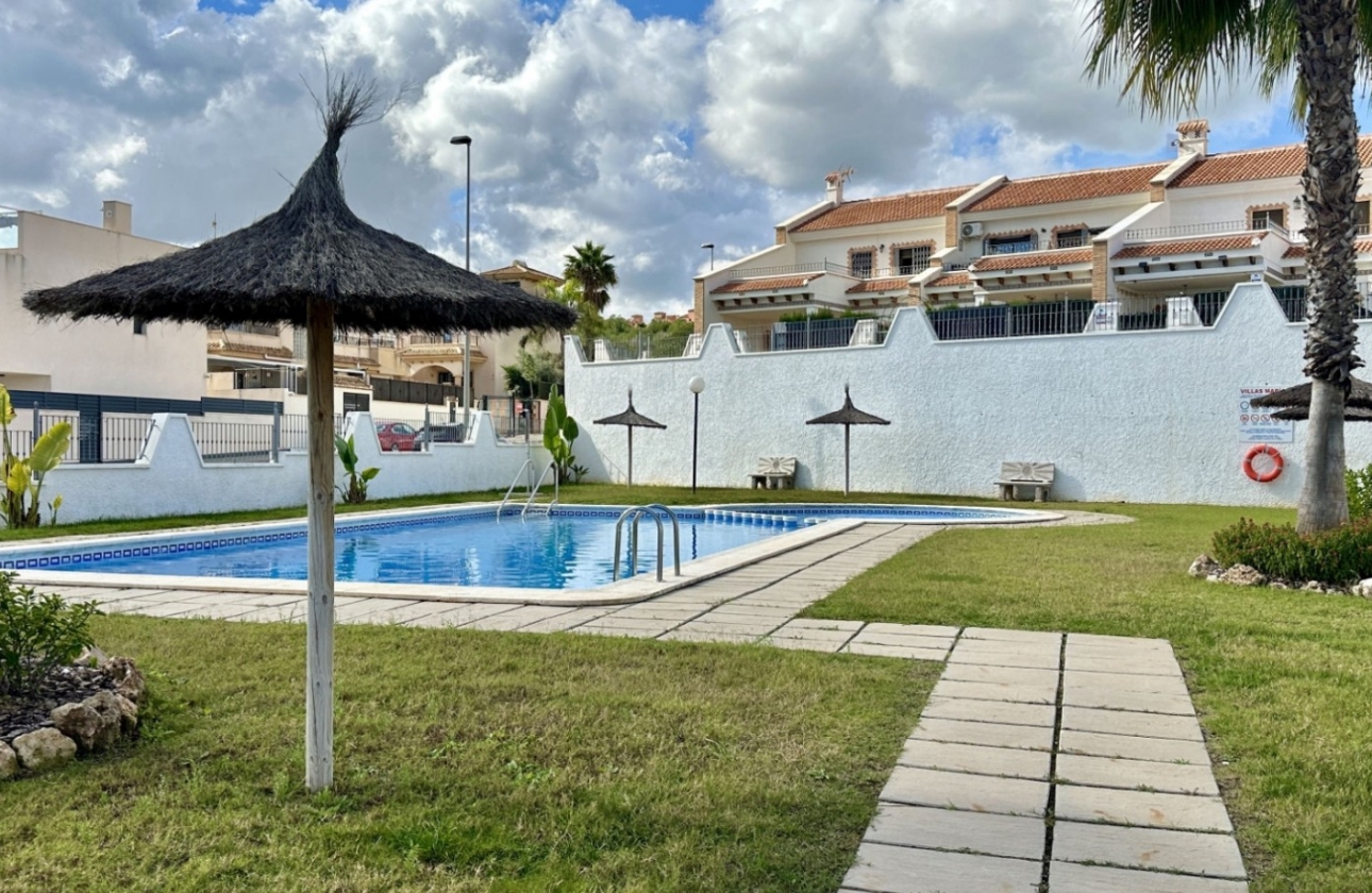 Resale - House - San Miguel de Salinas