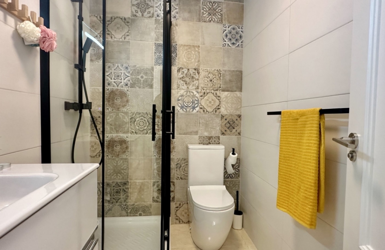 Resale - House - San Miguel de Salinas