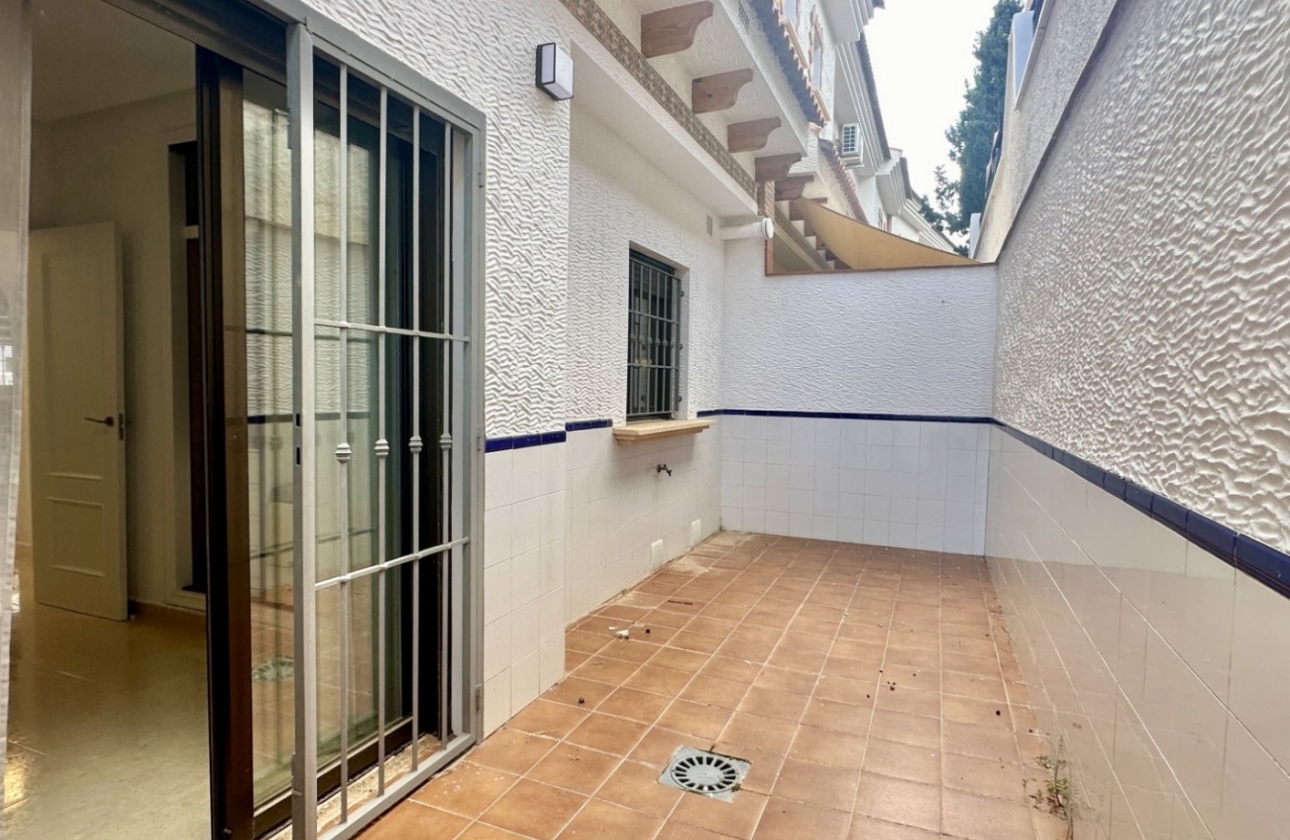 Resale - House - San Miguel de Salinas