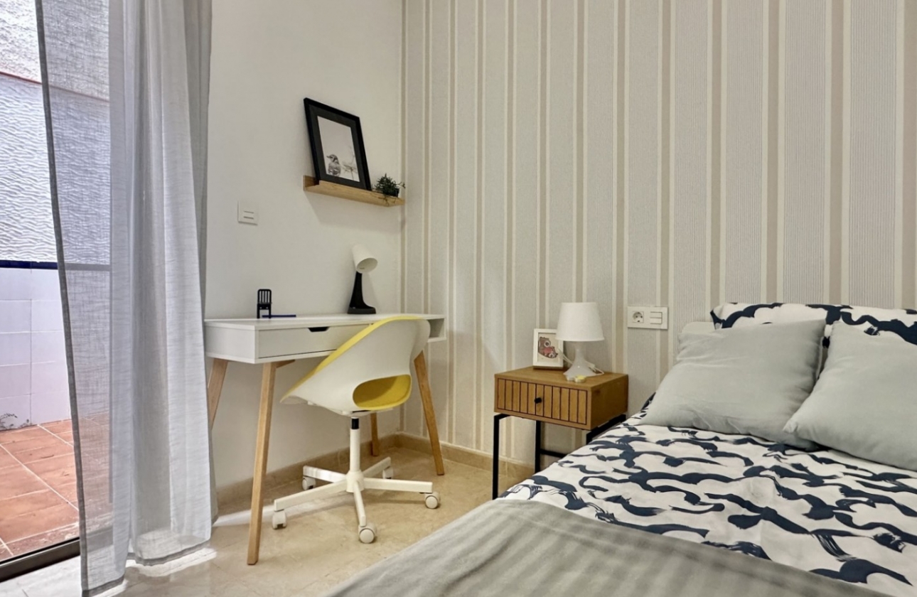 Resale - House - San Miguel de Salinas