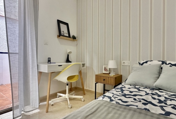 Resale - House - San Miguel de Salinas