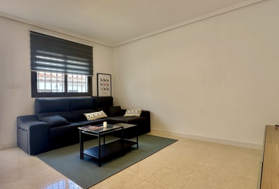 Resale - House - San Miguel de Salinas