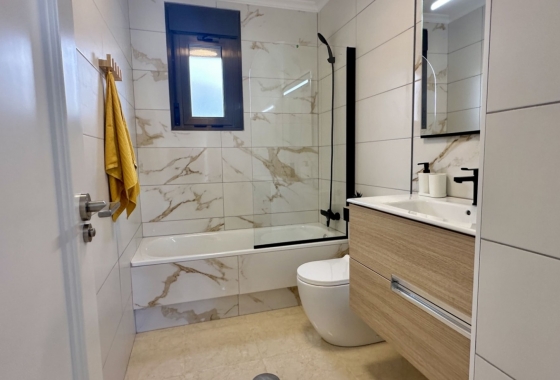 Resale - House - San Miguel de Salinas