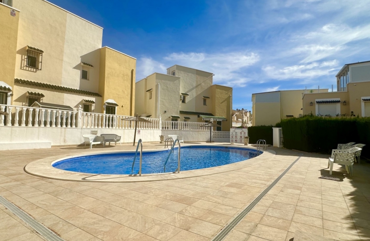 Resale - Villa - Orihuela Costa - Los Altos