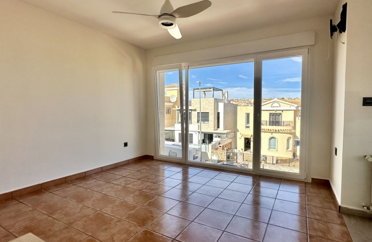 Resale - Villa - Orihuela Costa - Villamartín