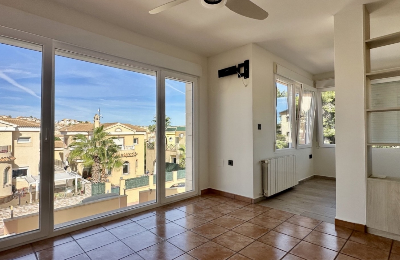 Resale - Villa - Orihuela Costa - Villamartín