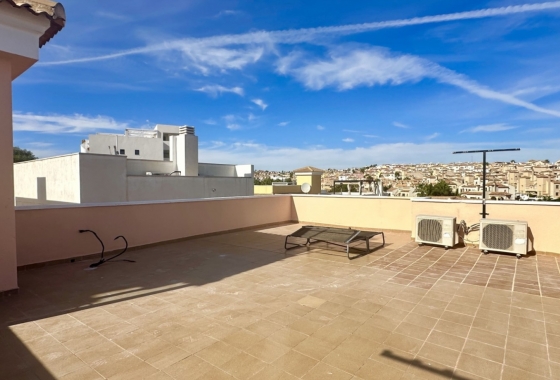 Resale - Villa - Orihuela Costa - Villamartín