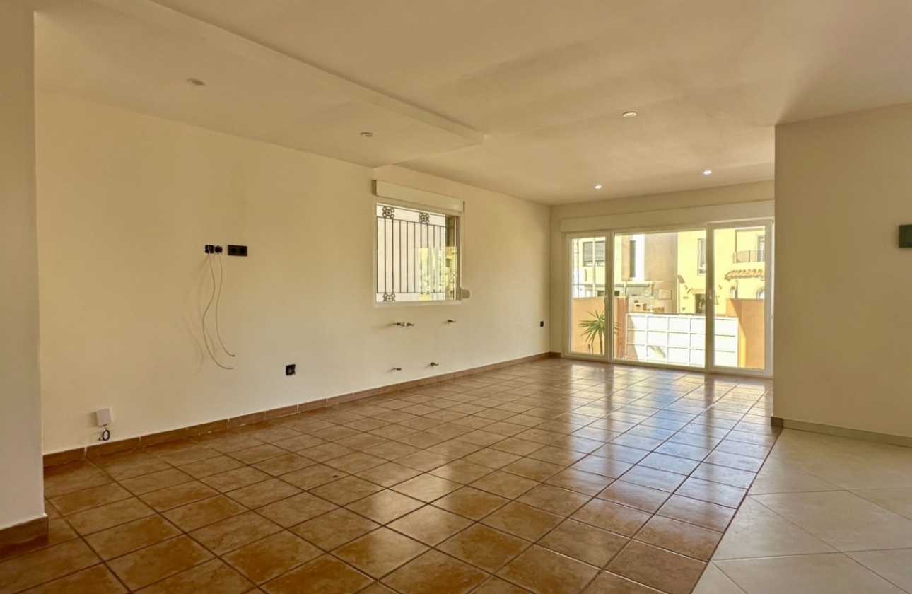 Resale - Villa - Orihuela Costa - Villamartín