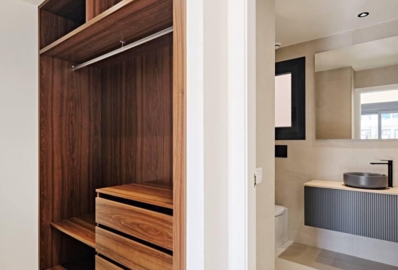 Resale - Apartment / flat - Torrevieja - La Veleta