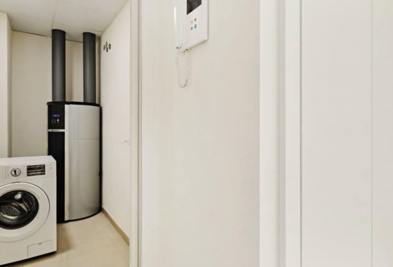 Resale - Apartment / flat - Torrevieja - La Veleta