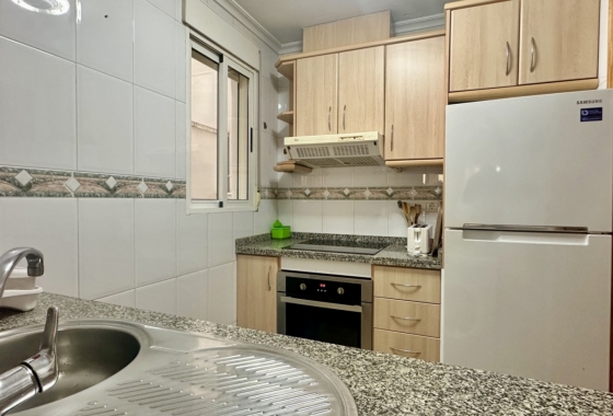Resale - Apartment / flat - Torrevieja - Playa del Cura