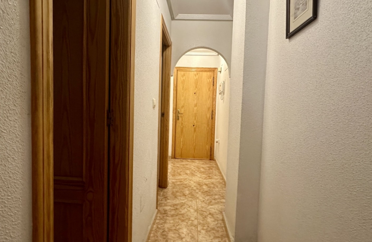 Resale - Apartment / flat - Torrevieja - Playa del Cura