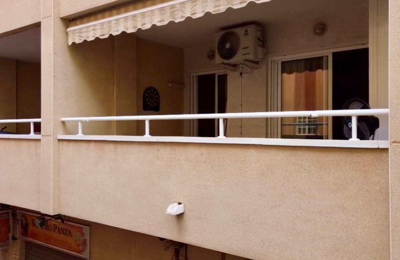 Resale - Apartment / flat - Torrevieja - Playa del Cura