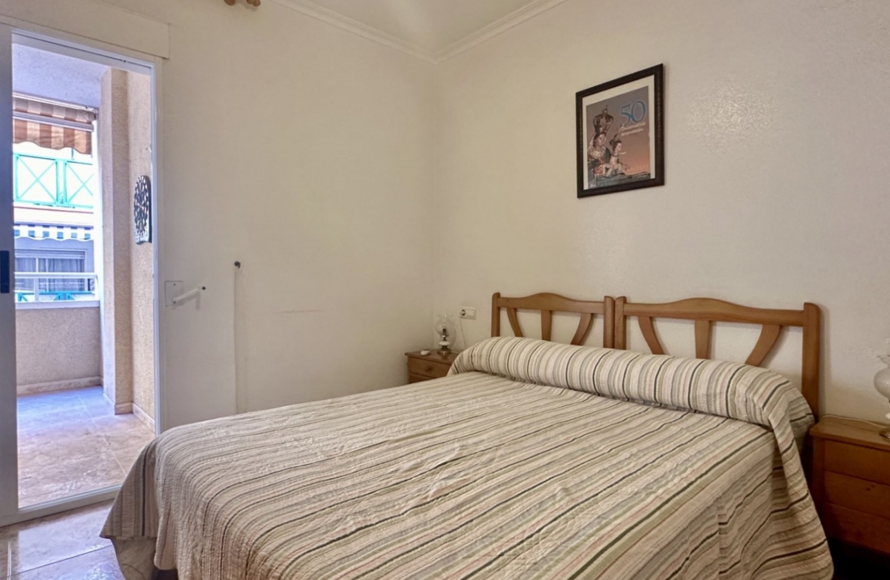 Resale - Apartment / flat - Torrevieja - Playa del Cura