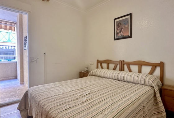 Resale - Apartment / flat - Torrevieja - Playa del Cura