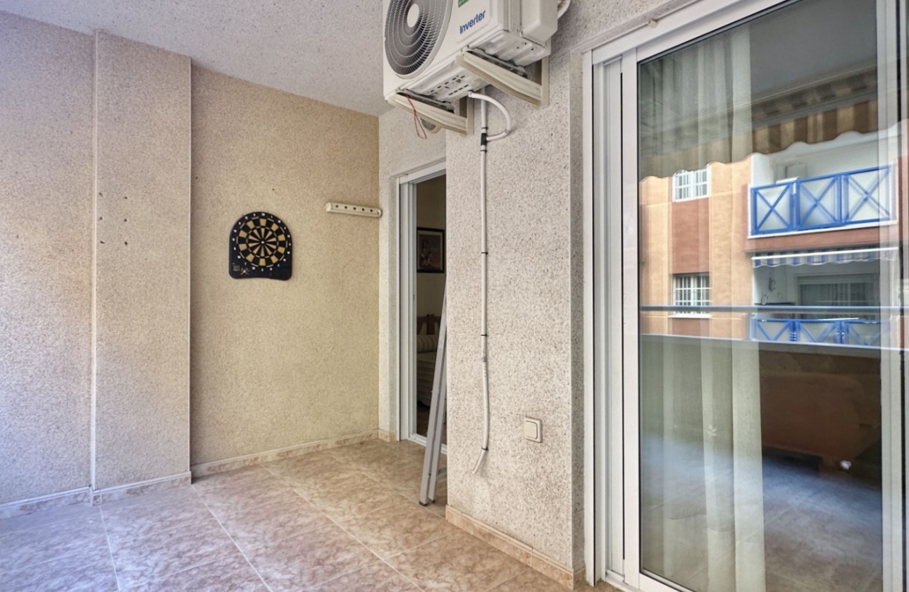 Resale - Apartment / flat - Torrevieja - Playa del Cura