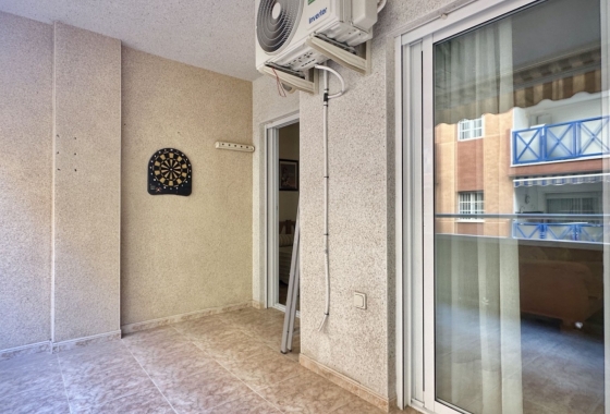 Resale - Apartment / flat - Torrevieja - Playa del Cura