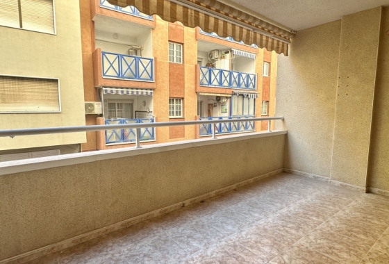 Resale - Apartment / flat - Torrevieja - Playa del Cura